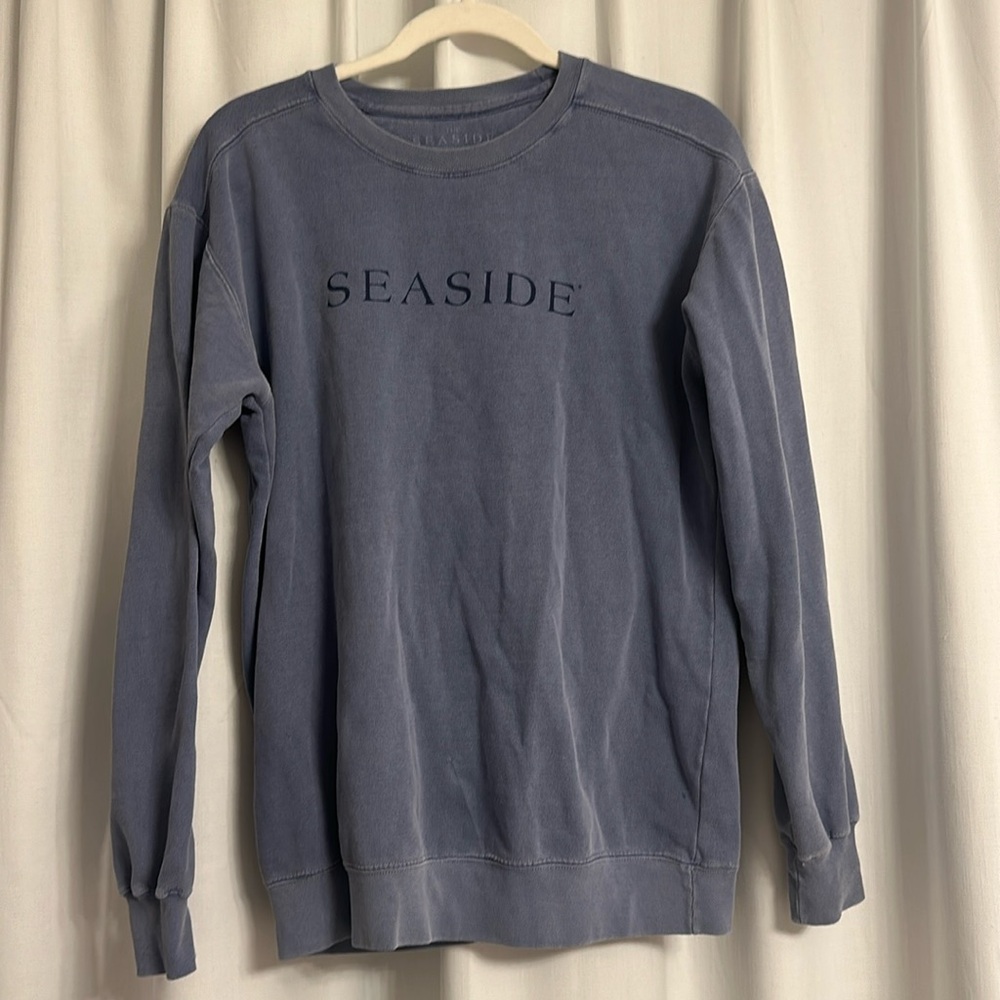 Women’s seaside faded blue crewneck